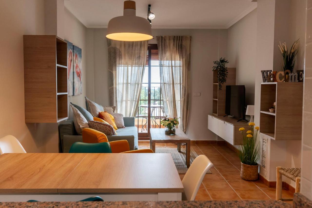 Atico Con Terraza-Solarium Y Piscina 4-6 Personas Wifi A/C Apartman Roda Kültér fotó