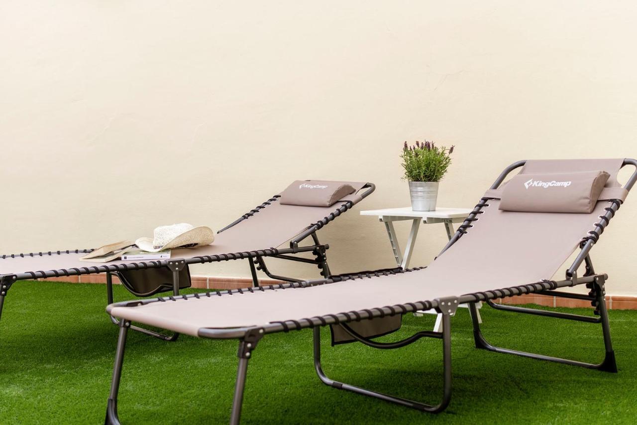Atico Con Terraza-Solarium Y Piscina 4-6 Personas Wifi A/C Apartman Roda Kültér fotó